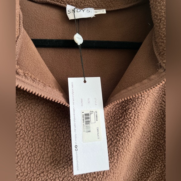Sundays the Label Large Chocolate Fleece Pullover - Picture 7 of 8